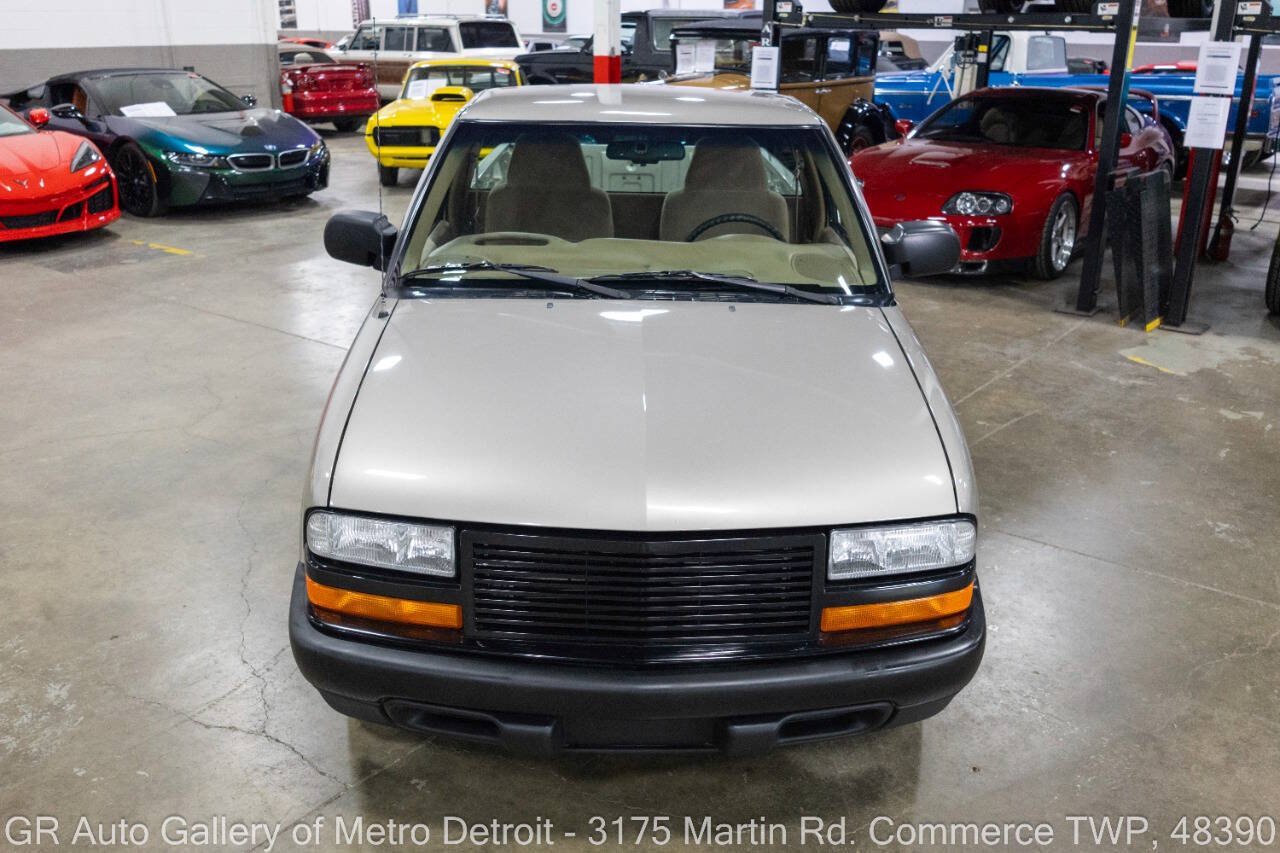 Used 1999 Chevrolet S10 Pickup LS w/ Preferred Equipment Group RWD image 11