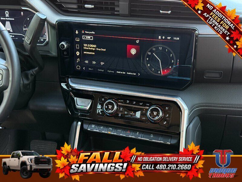 Used 2024 GMC Sierra 2500 Denali w/ Denali Reserve Package AWD/4WD image 35