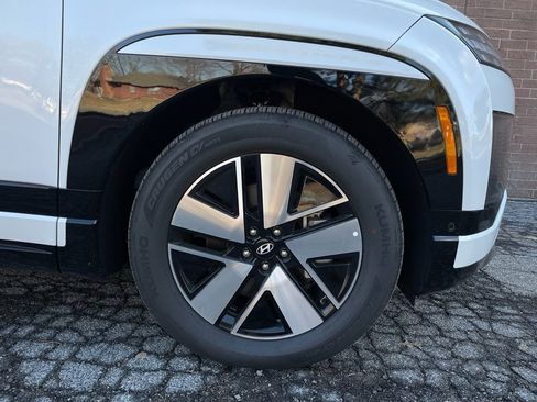 New 2026 Hyundai Ioniq 9 SEL w/ Tow & Go Package image 9