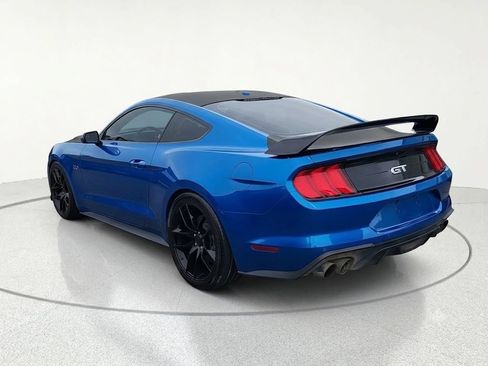 Used 2019 Ford Mustang GT RWD image 2