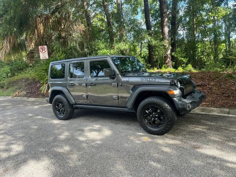 Used 2020 Jeep Wrangler Unlimited Sport AWD/4WD image 2