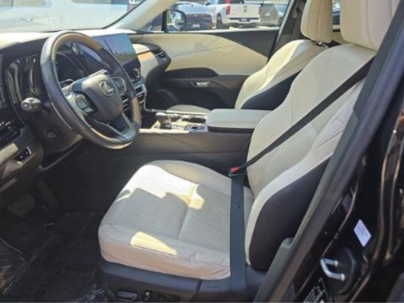 Used 2023 Lexus RX 350 Premium Plus w/ Cold Area Package FWD image 4