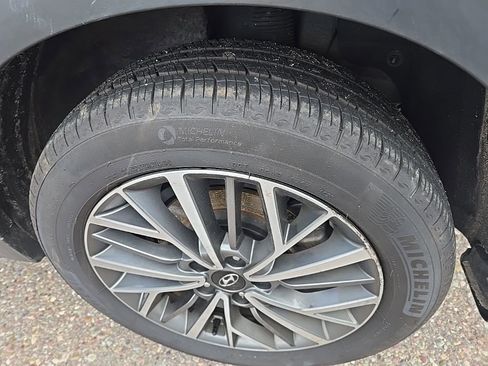 Used 2019 Hyundai Tucson Limited image 23