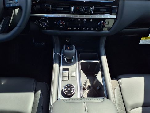 New 2026 Nissan Pathfinder SL AWD/4WD image 20