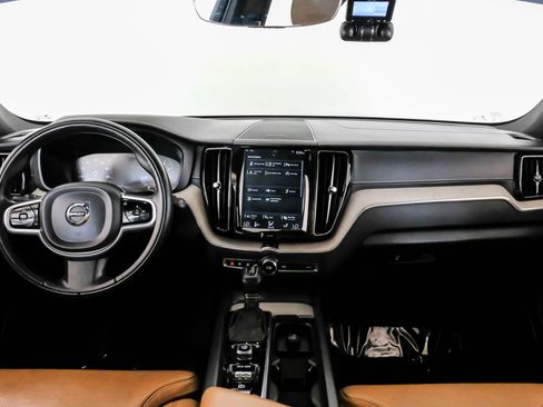 Used 2019 Volvo XC60 T5 Inscription w/ Protection Package Premier FWD image 13