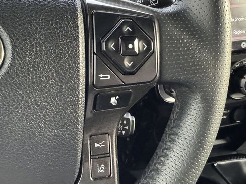 Used 2020 Toyota 4Runner Venture image 19