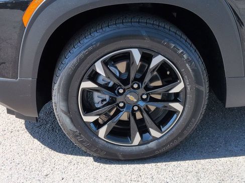 Used 2023 Chevrolet TrailBlazer LT w/ Convenience Package FWD image 34