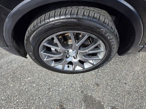 Used 2019 Buick Encore Sport Touring image 15