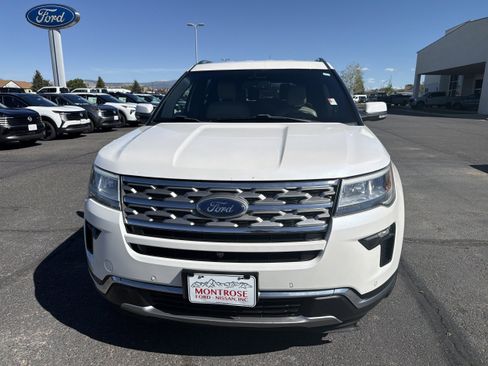 Used 2018 Ford Explorer Limited AWD/4WD image 2