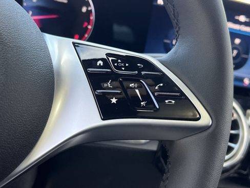New 2026 Mercedes-Benz GLB 250 4MATIC image 47