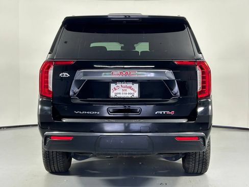 Used 2024 GMC Yukon AT4 w/ Technology Package AWD/4WD image 6