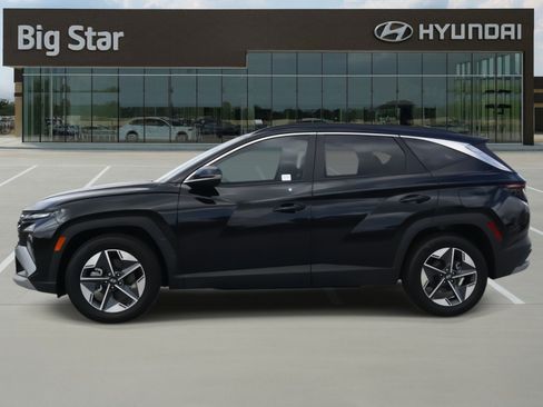 Used 2025 Hyundai Tucson SEL FWD image 2