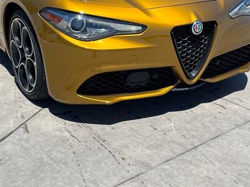 Used 2023 Alfa Romeo Giulia Veloce RWD image 8