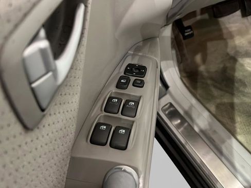 Used 2007 Hyundai Azera GLS image 19