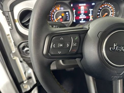 Used 2024 Jeep Wrangler Sport S image 15