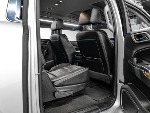 Used 2020 GMC Yukon XL Denali RWD image 43