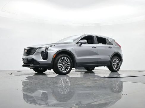 Used 2024 Cadillac XT4 Premium Luxury FWD image 36