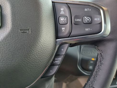 New 2025 RAM 2500 Laramie w/ Night Edition AWD/4WD image 18