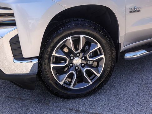 Used 2020 Chevrolet Silverado 1500 LT w/ Texas Edition RWD image 2