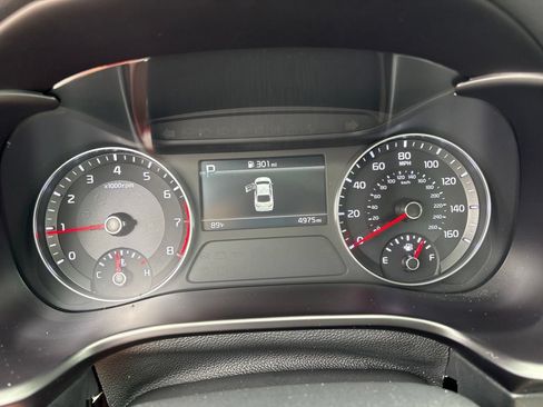 Used 2024 Kia Forte LXS w/ LXS Technology Package FWD image 12