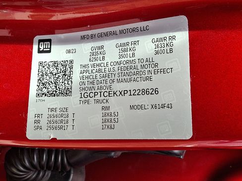 Used 2023 Chevrolet Colorado LT w/ LT Convenience Package III image 26