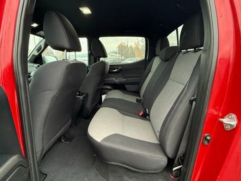 Used 2021 Toyota Tacoma 4x4 Double Cab image 16