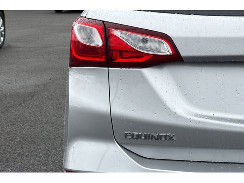 Used 2020 Chevrolet Equinox LS w/ LS Convenience Package image 29