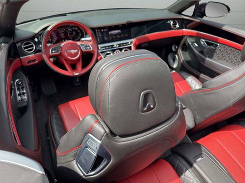 Certified 2022 Bentley Continental GT AWD/4WD image 28