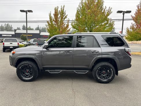 Used 2016 Toyota 4Runner TRD Pro image 4