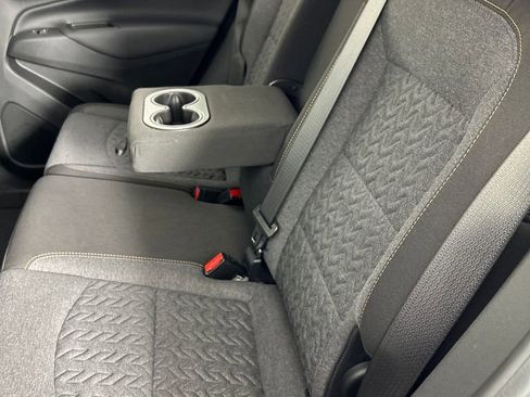 Used 2022 Chevrolet Equinox LT w/ LPO, Floor Liner Package FWD image 18