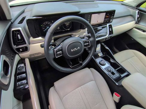 Used 2023 Kia Sorento SX Prestige AWD/4WD image 10