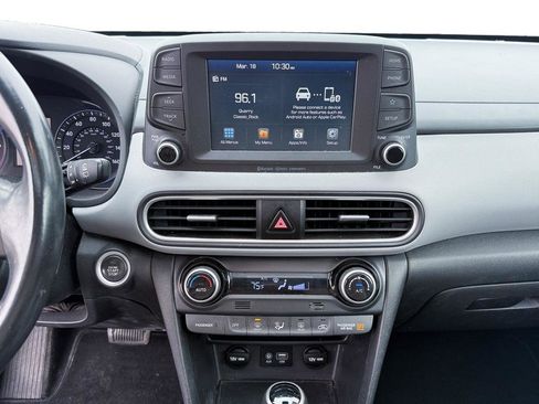 Used 2018 Hyundai Kona Limited image 16