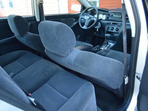 Used 2005 Toyota Corolla S image 39