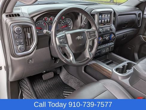 Used 2021 Chevrolet Silverado 1500 LT Trail Boss w/ Convenience Package II AWD/4WD image 18