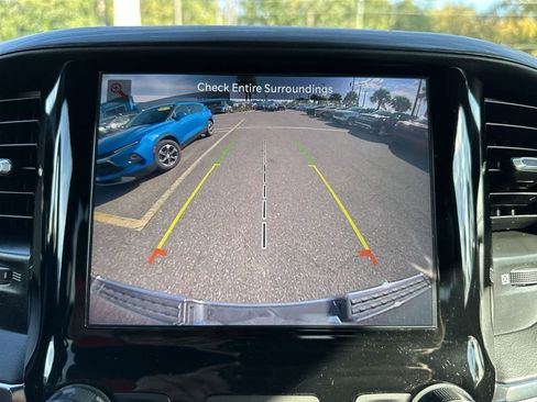 Used 2024 RAM 1500 Laramie image 24