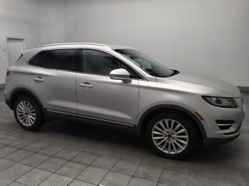 Used 2019 Lincoln MKC Premiere FWD image 11