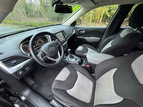 Used 2014 Jeep Cherokee Latitude image 6