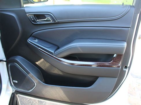 Used 2018 GMC Yukon XL SLT image 21