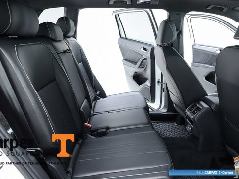 Used 2024 Volkswagen Tiguan SE R-Line AWD/4WD image 38