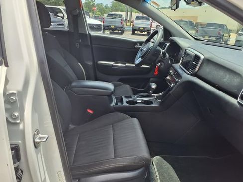 Used 2020 Kia Sportage LX FWD image 14