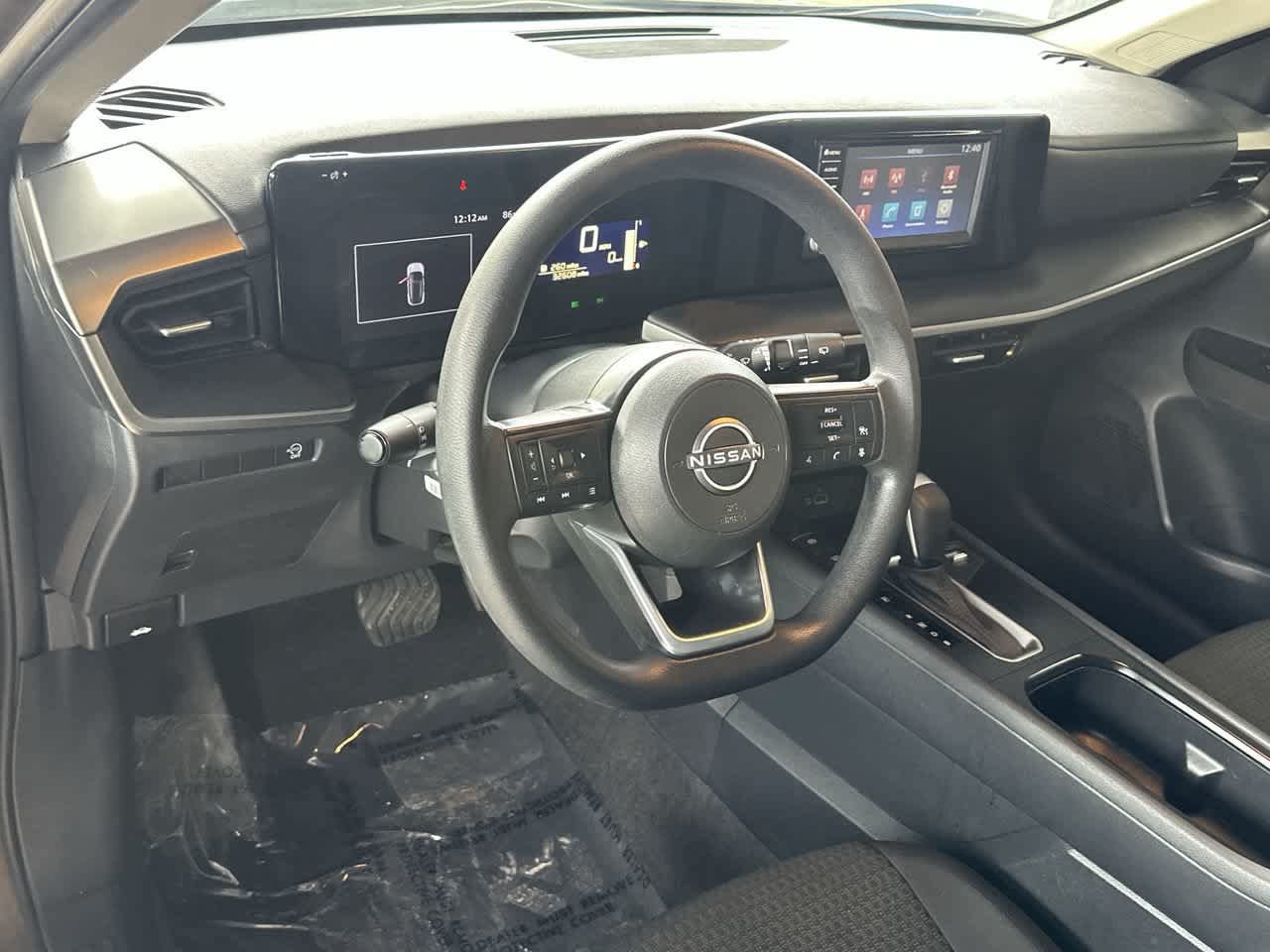 Used 2025 Nissan Kicks S FWD image 13