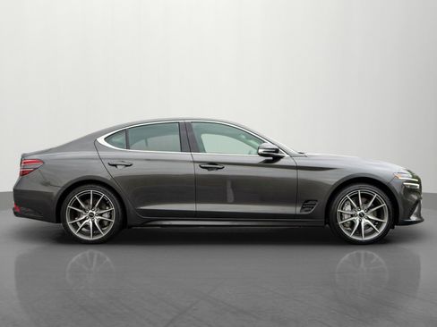Used 2025 Genesis G70 2.5T AWD/4WD image 8
