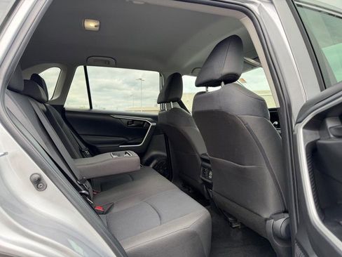 Used 2025 Toyota RAV4 LE image 12