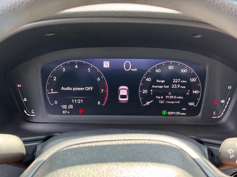 Used 2025 Honda Accord LX image 18