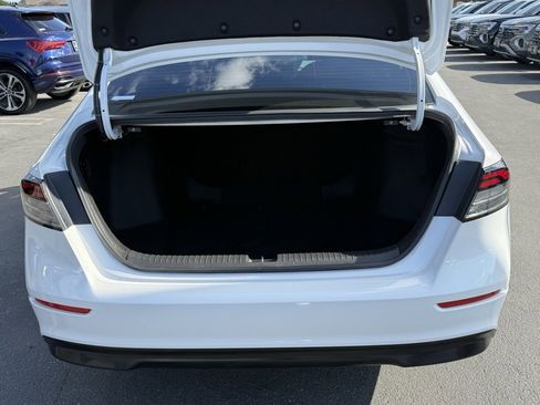 Used 2023 Honda Accord Sport image 9