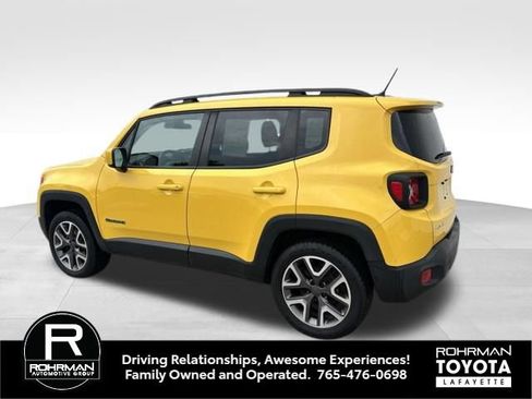 Used 2015 Jeep Renegade Latitude AWD/4WD image 16