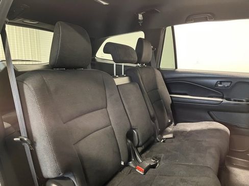 Used 2022 Honda Pilot Sport image 13