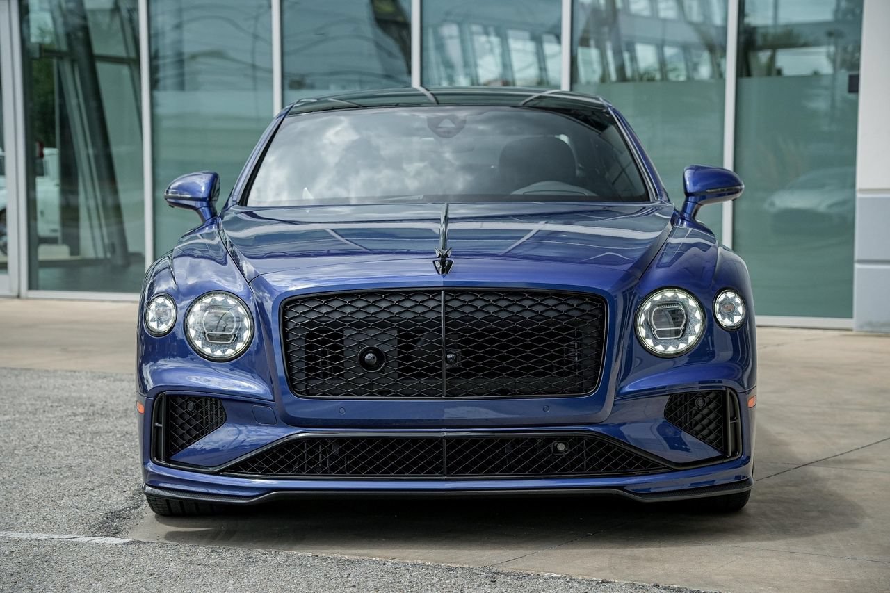 Used 2025 Bentley Flying Spur Plug-In Hybrid AWD/4WD image 9