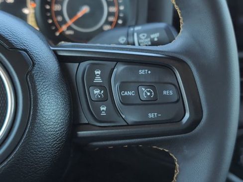 Used 2024 Jeep Gladiator Sport image 24