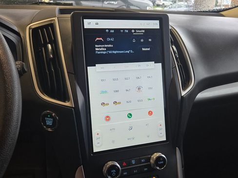 Used 2022 Ford Edge SE w/ Black Appearance Package image 20